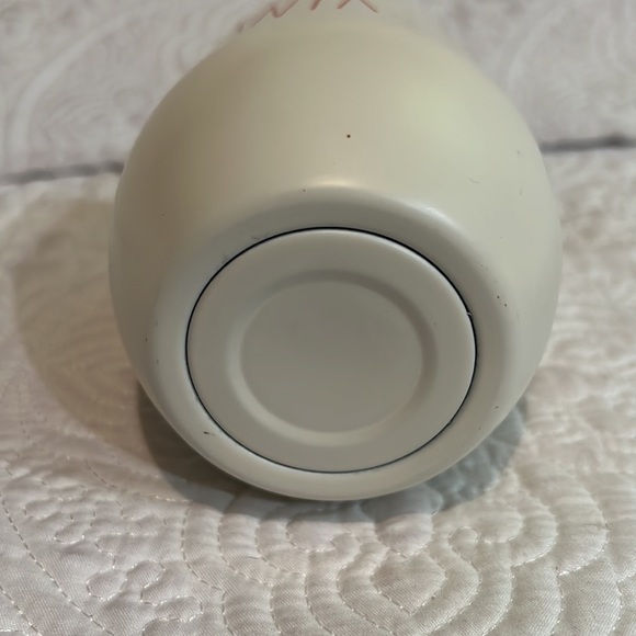 Rae Dunn Santa and Elf stemless wine glasses with lids - Picture 8 of 15